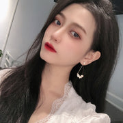 ピアス スタッド レディース アクセサリー ジュエリー 花 三角 かわいい おしゃれ 揺れる キラキラ ファッション 小物 ギフト プレゼント 贈り物 4.5cm