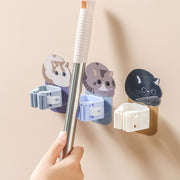 モップホルダー ほうきホルダー 貼り付け 壁掛け 穴あけ不要 掃除用具収納 モップ掛け ブラシ掛け 傘掛け 荷物掛け 取付け簡単 片付け 猫 ネコ 可愛い 省スペース 整理整頓 スッキリ