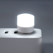 ナイトライト LED USB ミニライト 5個セット 小型 ミニ 白色 昼光色 PCアクセサリー 携帯 間接照明 足元照明 ベッドサイドランプ 持ち運び 夜間ライト 寝室 卓上 就寝 災害時 アウトドア コンパクト ポータブル ホワイト 白