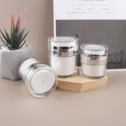 エアレスプレスボトル 詰め替えボトル 30ml ボトル 詰め替え式 メイク小物 コスメ用品 ケース 持ち運び 携帯用 シンプル 液体容器 ファンデーション クリーム ローション 旅行 トラベル 出張