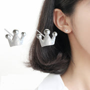 ピアス アクセサリー レディース スタッドピアス クラウン 王冠 おしゃれ 小ぶり シンプル デイリー カジュアル 上品 エレガント 女性用 ギフト プレゼント ファッション小物