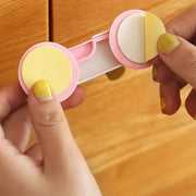 チャイルドロック 戸口ロック 5個セット 貼り付け式 粘着テープ 引き戸ロック 赤ちゃん ベビー 子ども セーフティグッズ 棚 引き出し 扉 窓 安全対策 いたずら防止 ドア開け対策 シンプル 便利グッズ 青 ピンク