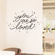 ウォールステッカー ウォールシール 壁紙シール ハート キラキラ love 英字 英文 ウォールデコレーション 壁面装飾 インテリア ブラック 黒 ホワイト 白 おしゃれ かわいい 恋人 カップル 新婚 シンプル 簡単 便利 模様替え 新居 リビング 寝室 ダイニング 雑貨 小物