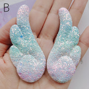 アクセサリーパーツ デコパーツ 一対セット 天使の羽 チャーム モチーフ グラデーション ラメ グリッター キラキラ レインボー かわいい ハンドメイド クラフト 手芸 手作り DIY