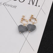 イヤリング アシンメトリー ハート フェイクパール レディース アクセサリー おしゃれ きれいめ 上品 可愛い かわいい キュート ガーリー 女性用 婦人用 ジュエリー 記念日 誕生日 プレゼント 贈り物 ギフト クリスマス バレンタイン ホワイトデー X'mas ファッション 雑貨 小物 左右非対称