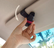 サングラスクリップ サングラスホルダー 車用 カー用品 挟む 引っ掛け収納 簡単取り付け 180度回転 車載 カーアクセサリー メガネクリップ メガネホルダー カードホルダー 便利