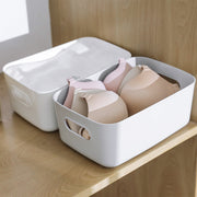収納バスケット 単品 1個 プラスチック製 蓋なし 収納ケース 収納ボックス 持ち手付き 取っ手付き 小物入れ 整理 卓上 シンプル 無地 単色 白 ホワイト おしゃれ かわいい ベーシック 日用品雑貨