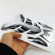 バイクステッカー バイク用品 車 防水 耐水 シール 外装パーツ タンクパッド メタリックカラー タンクガード 汎用 傷予防 傷隠し 汚れ防止 装飾 ドレスアップ 外装 3D かっこいい おしゃれ ロゴ入り 炎 オートバイ 黒 銀 黄 青 赤