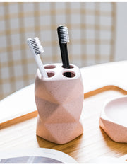 バスルームアクセサリー 4点セット セラミック 陶器 歯ブラシカップ ソープディスペンサーボトル 石鹸皿 小物入れ 洗面所 浴室