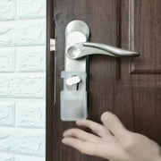 ドア鍵カバー キーカバー 内カギ 戸口ロック チャイルドロック ベビー用セーフティーグッズ 保護カバー 貼り付け 赤ちゃん ベビー 子供 キッズ いたずら防止 ドア開け ドア閉め 閉じ込め対策 ベビーガード 安全対策 簡単 便利