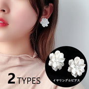ピアス イヤリング クリップタイプ アクセサリー 耳飾り 花びら 花 フラワー 白 レディース お出掛け デート 記念日 誕生日 プレゼント ギフト 可愛い