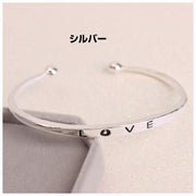 バングル ブレスレット 腕輪 LOVE ラブ 文字 ゴールド シルバー アクセサリー おしゃれ レディース 女性用 プレゼント