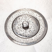 排水口カバー キッチン用品 排水口 蓋 つまみ付き ステンレス シンク ゴミ受け 流し キッチン 台所 ニオイ 目隠し 隠す 便利 清潔感