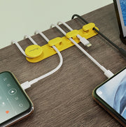 ケーブルホルダー 単品 1個 ケーブルクリップ 充電ケーブル 有線イヤホン 電源コード USBケーブル コード整理 パソコン 周辺機器 スマートフォン 収納 配線 すっきり 貼り付け 簡単 便利
