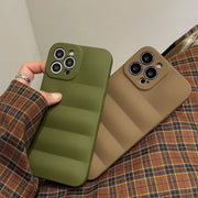 iPhoneケース スマートフォンケース スマホカバー 携帯カバー 無地 グリーン カーキ 背面保護 傷防止 アップル シンプル かわいい おしゃれ 男女兼用 男性用 女性用 アイフォン アイフォーン