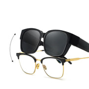 サングラス 女性 男性 レディース メンズ 男女兼用 黒縁 紫外線対策 UVカット 眩しさ軽減 日焼け対策 スタイリッシュ 運転 旅行 かっこいい お洒落 シンプル リゾート