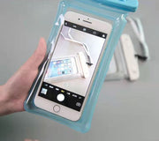 スマホ防水ケース 防水カバー 水に浮く ストラップ付き タッチパネル操作可能 透明 クリア プール 海 お風呂場 釣り 水中撮影