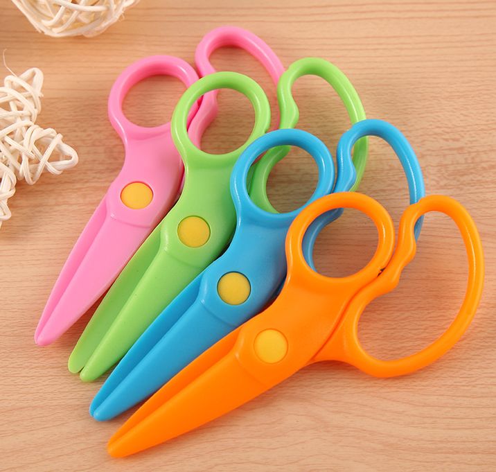 子ども用はさみ 文房具 安全はさみ プラスチック製ハサミ 学校用 幼稚園用 商品画像4