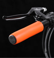 ハンドルグリップ 自転車用 1ペア キャップ付き 自転車パーツ カバー 交換 カスタム マウンテンバイク ママチャリ 滑り止め ソフト 無地 シンプル 簡単取り付け