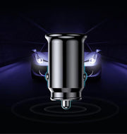 車用充電器 車載充電 カーチャージャー シガーソケット USB 2ポート 3.1A 12V 24V コンパクト 車用品 カー用品 スマホ充電 ドライブ ブラック ホワイト