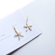 ピアス レディース 女性用 お花 フラワー 揺れる 大ぶり 小ぶり パール風 シンプル 大人っぽい 可愛い オシャレ お出かけ デート プレゼント