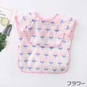 お食事エプロン ベビー 赤ちゃん 子供 袖なし 立体ポケット 食べこぼしキャッチ 防水 スタイ よだれかけ ビブ かわいい 可愛い サイズ調整 調節可能 紐タイプ ラグランスリーブ パイピング プリント 総柄 動物 アニマル ロゴ かわいい おしゃれ お洒落 お出かけ ギフト 贈り物 出産祝い 子ども こども キッズ 乳児 幼児 女の子 男の子 女児 男児