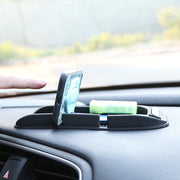 車用スマホホルダー 滑り止めシート 滑り止めパッド スマホ置き 携帯電話 携帯番号 小物置き 落下防止 車用 カー用品 カーグッズ ダッシュボード