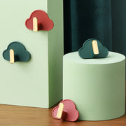 ウォールフック 同色4個セット 壁面フック 雲 壁掛け 小物掛け 防水 粘着式 貼り付け 工具不要 穴あけ不要 簡単設置 ユニーク かわいい おしゃれ 便利 玄関 キッチン 台所 バスルーム