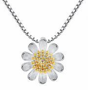 ペンダントトップ ペンダントヘッド トップのみ ネックレスチャーム アクセサリー デイジー マーガレット 花 フラワー レディース 女性用 ファッション小物 かわいい 上品 おしゃれ プレゼント ギフト 誕生日 記念日