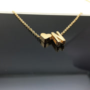 ネックレス ペンダント NからZまで アルファベット ハート チェーン レディース アクセサリー 大文字 英語 英字 シンプル おしゃれ 可愛い かわいい 女性用 婦人用 記念日 誕生日 プレゼント 贈り物 ギフト ジュエリー ファッション 雑貨 小物 N O P Q R S T U V W X Y Z ゴールドカラー シルバーカラー