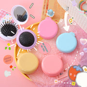 ヘアブラシ 折りたたみ ミラー付き 鏡 くし クシ 櫛 折り畳み コンパクト 円形 便利 携帯 外出 旅行 通勤 通学 デイリー 普段使い ヘアケア 頭皮ケア