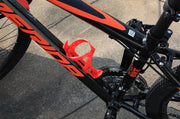 ボトルケージ ドリンクホルダー 自転車アクセサリー 取り付け簡単 便利 軽量 ペットボトル 水筒 マウンテンバイク ロードバイク 飲み物ホルダー 水分補給 黒 白 レッド ブルー