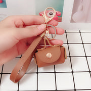 コインケース 小銭入れ キーホルダー バックチャーム ミニ財布 レディース 女性 財布 小さめ 小ぶり フェイクレザー スナップボタン バッグ型 コンパクト 無地 単色 シンプル おしゃれ かわいい 上品 キュート ガーリー お出かけ 通勤 通学 プレゼント お揃い ギフト 黒 赤 茶 ローズ ピンク 青