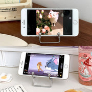 スマホスタンド スマホホルダー スマホスタンド 金属製 卓上 机上 スマートフォン 動画鑑賞 メタル ワイヤー シンプル シルバーカラー