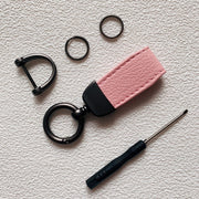 キーホルダー キーリング シャックル付き マイナスドライバー付き レザー調 メンズ レディース 男女兼用 鍵 スマートキー 車 バイク 自動車 紛失防止 おしゃれ