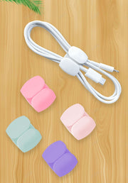 ケーブルホルダー イヤホンホルダー 4個セット シンプル イヤホン USB コード ケーブル 配線 まとめる 束ねる 整理 収納 持ち運び カラバリ豊富 黒 白 ピンク 単色