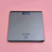 体重計 電子体重計 ボディースケール デジタル 電池式 見やすい 薄い 薄型 小型 スリム スタイリッシュ おしゃれ 計測器