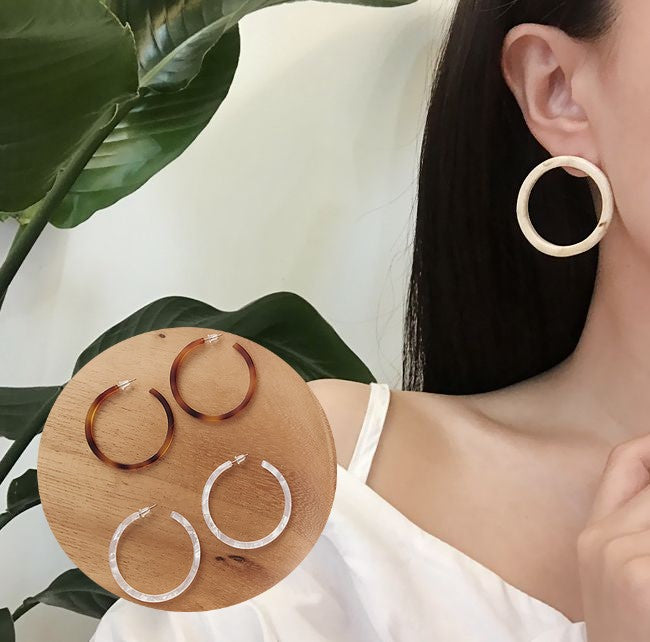 ピアス レディース アクセサリー 大ぶり 大理石風 べっ甲風 琥珀風 カラー おしゃれ きれいめ シンプル 大人女子 高級感