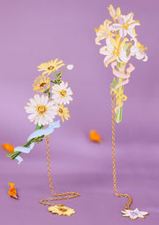 ブックマーク しおり ブックマーカー 栞 金属製 チェーン 花 桜 ユリ チューリップ デイジー フラワー おしゃれ かわいい 上品 エレガント ギフト 贈り物 プレゼント ステーショナリー 文房具 雑貨