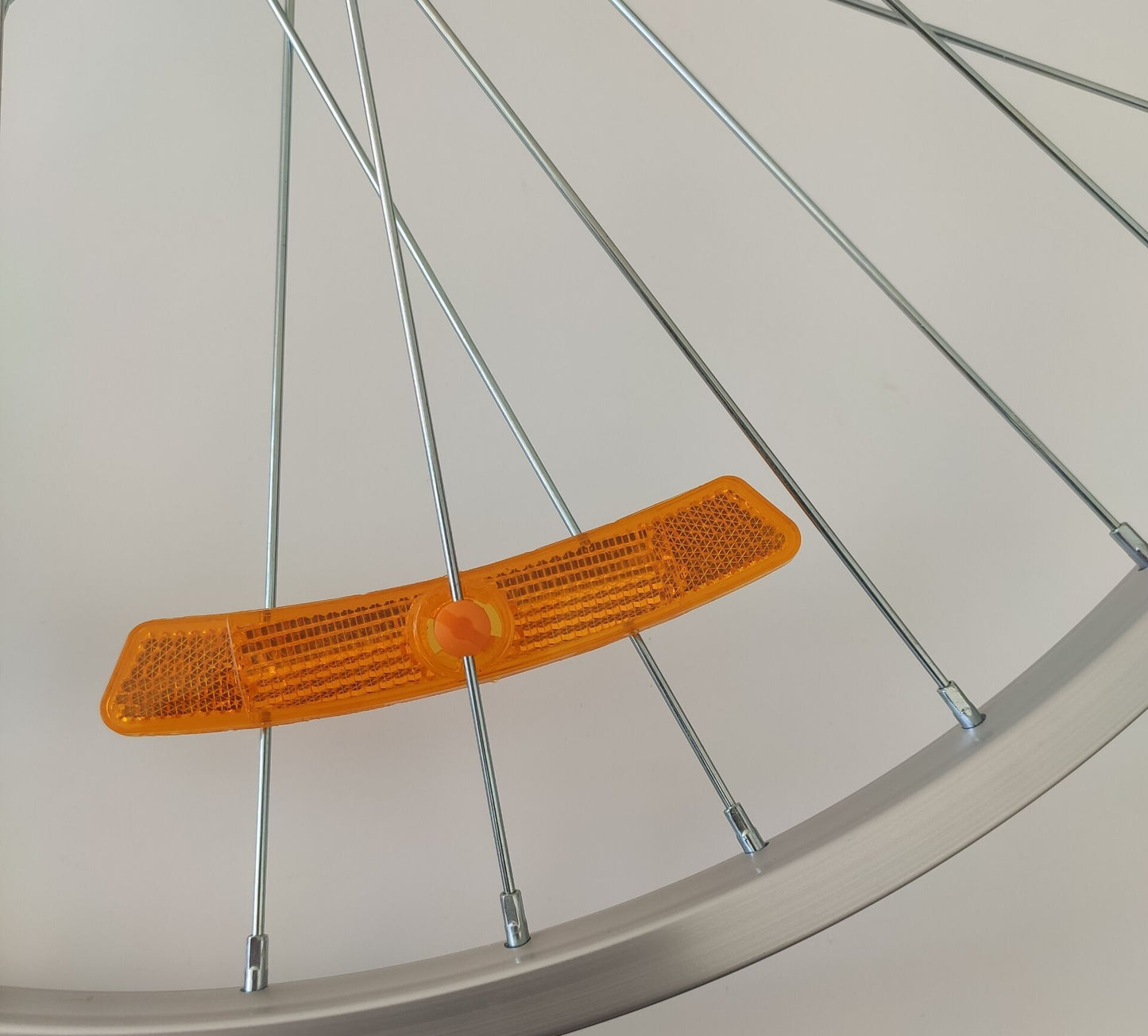 ホイールリフレクター 2個セット 自転車用 反射板 スポーク 夜間走行 商品画像2
