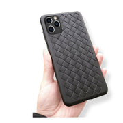iPhoneカバー iPhoneケース スマホカバー ブラック レッド 編み込み模様 背面カバー 傷防止 汚れ防止 柔らかい