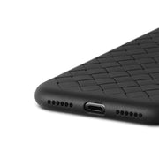 iPhoneカバー iPhoneケース スマホカバー ブラック レッド 編み込み模様 背面カバー 傷防止 汚れ防止 柔らかい