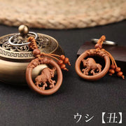 キーホルダー 単品 キーチェーン 干支 十二支 立体 木彫り 彫刻 木製 装飾品 飾り ギフト 贈り物 コレクション ネズミ ウシ トラ ウサギ ドラゴン 可愛い