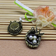 アクセサリーパーツ 2個セット チャーム 小鳥の巣 フェイクパールの卵 ハンドメイド DIY ピアス イアリング ネックレス ストラップ ペンダントトップ ハンドメイドパーツ パール調 可愛い