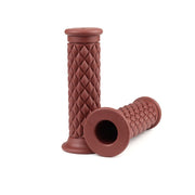 ハンドルグリップ 左右セット バイク用品 交換用 貫通タイプ 22mm 原付 バイク スクーター カスタム 傷防止 汚れ防止 カスタマイズ シンプル おしゃれ 単色 ヴィンテージ風 カジュアル 黒 灰 茶 キャメル ワイン