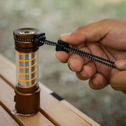 トレッキングポールホルダー 4本セット スティックホルダー アウトドア用品 固定紐 弾性ロープ リュック ハイキング 登山 トレッキング
