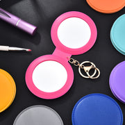 コンパクトミラー 手鏡 ハンドミラー キーリング キーホルダー レディース 女性 メイク用品 コスメグッズ 持ち運び 持ち歩き 日用品雑貨 サークル 丸型 円形 蓋付き かわいい おしゃれ キュート ガーリー カラバリ豊富 バッグチャーム ピンク 灰 黒 赤 白 ローズ 黄 緑 橙 紫 青