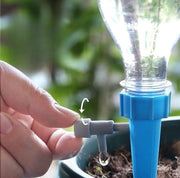 給水キャップ 自動水やり器 単品 水量調節可能 自動 水やり 散水 潅水 ペットボトル ノズル付き ガーデニング 園芸 盆栽 野菜 プランター 便利 観葉植物 留守 旅行