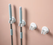 モップホルダー ほうきホルダー 傘掛け 傘立て 掃除用具 壁取り付け シール式 壁掛け 固定 省スペース 箒 トイレブラシ 整理