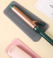 ヘアアイロン収納カバー マット 収納ケース 収納袋 パッド 耐熱ホルダー シリコン製 ドレッサー 洗面所 旅行 出張 トラベル用品 持ち運び 日用品 生活雑貨 滑り止め 落下防止 焦げ防止